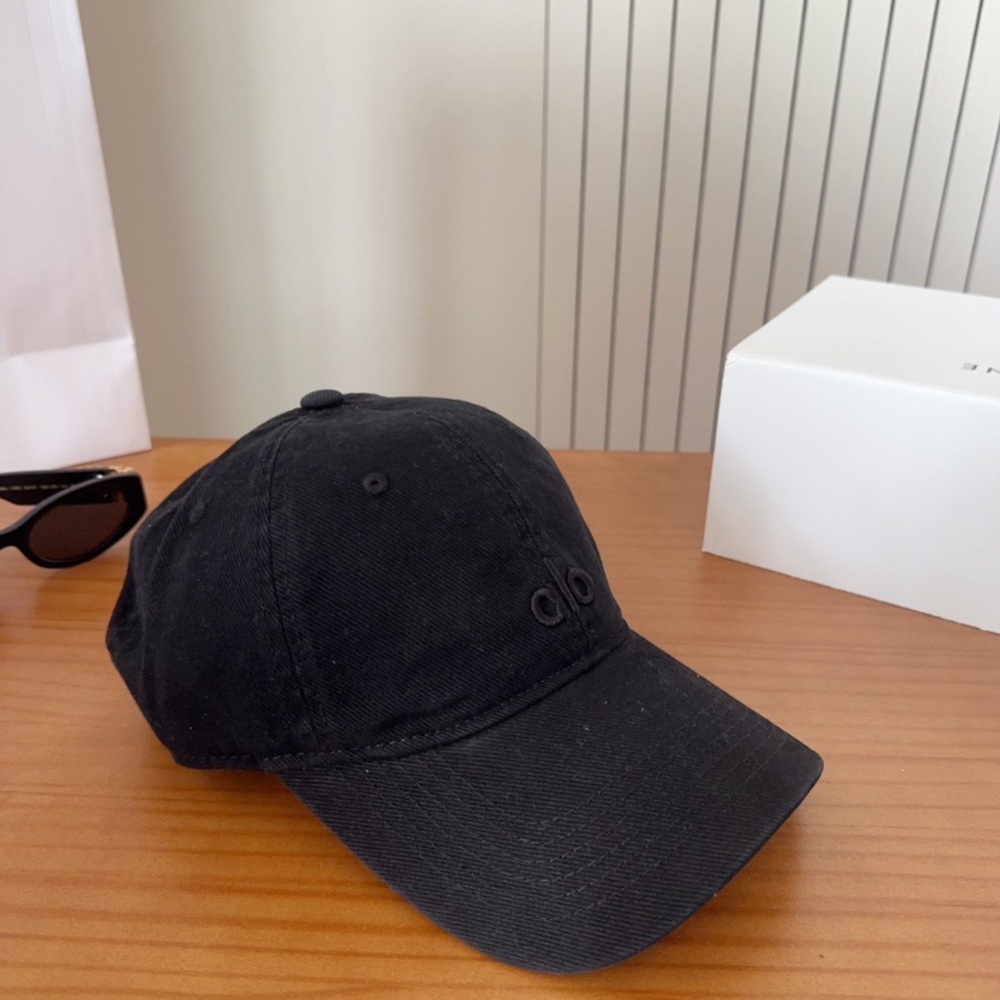 ALO Yoga Black Classic Logo Baseball Cap - Men - Picture 7 of 8